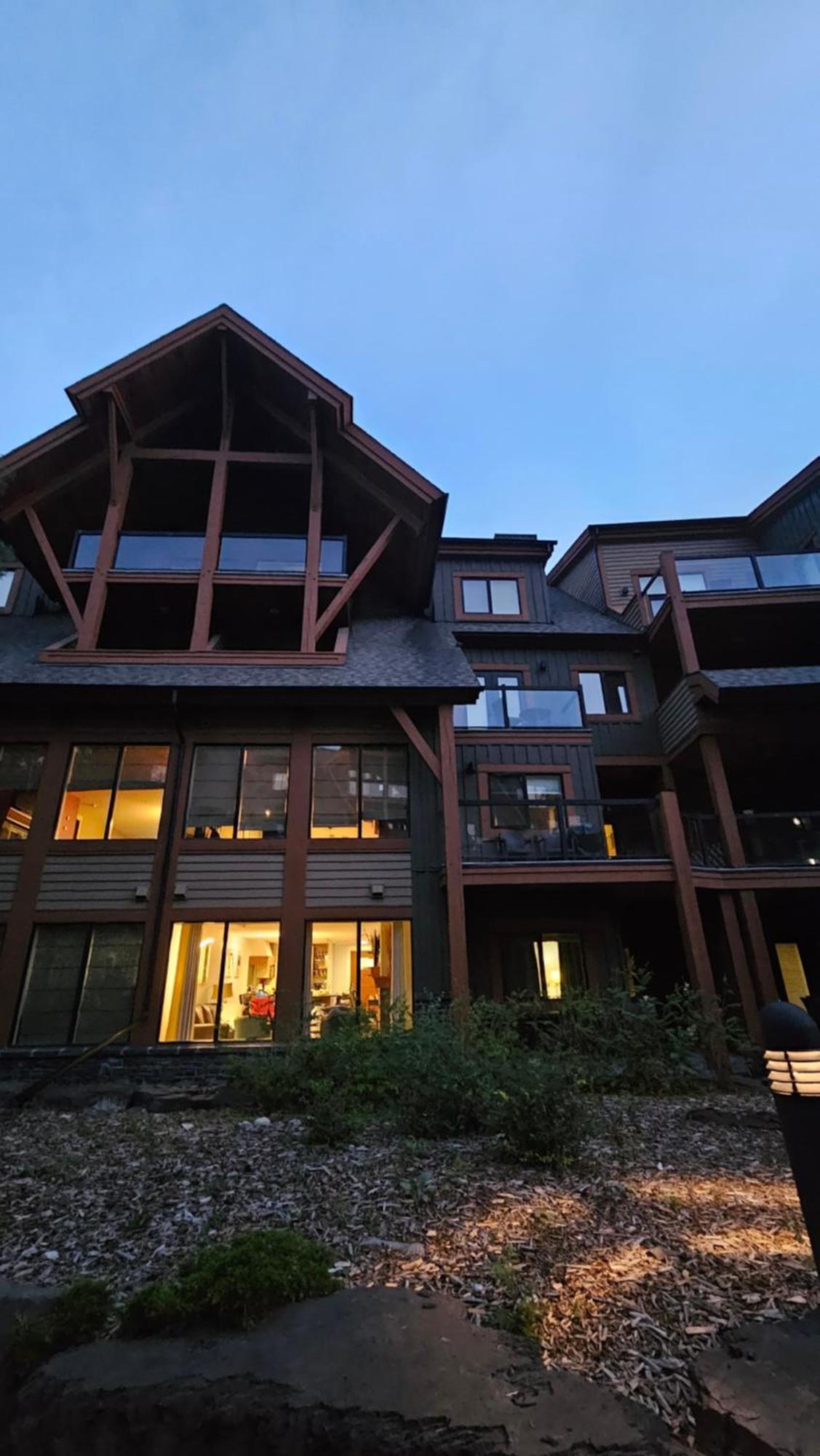Gracie'S Place Canmore Bagian luar foto